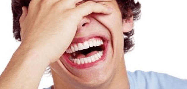 قصص مضحكة حقيقية قصيرة للكبار